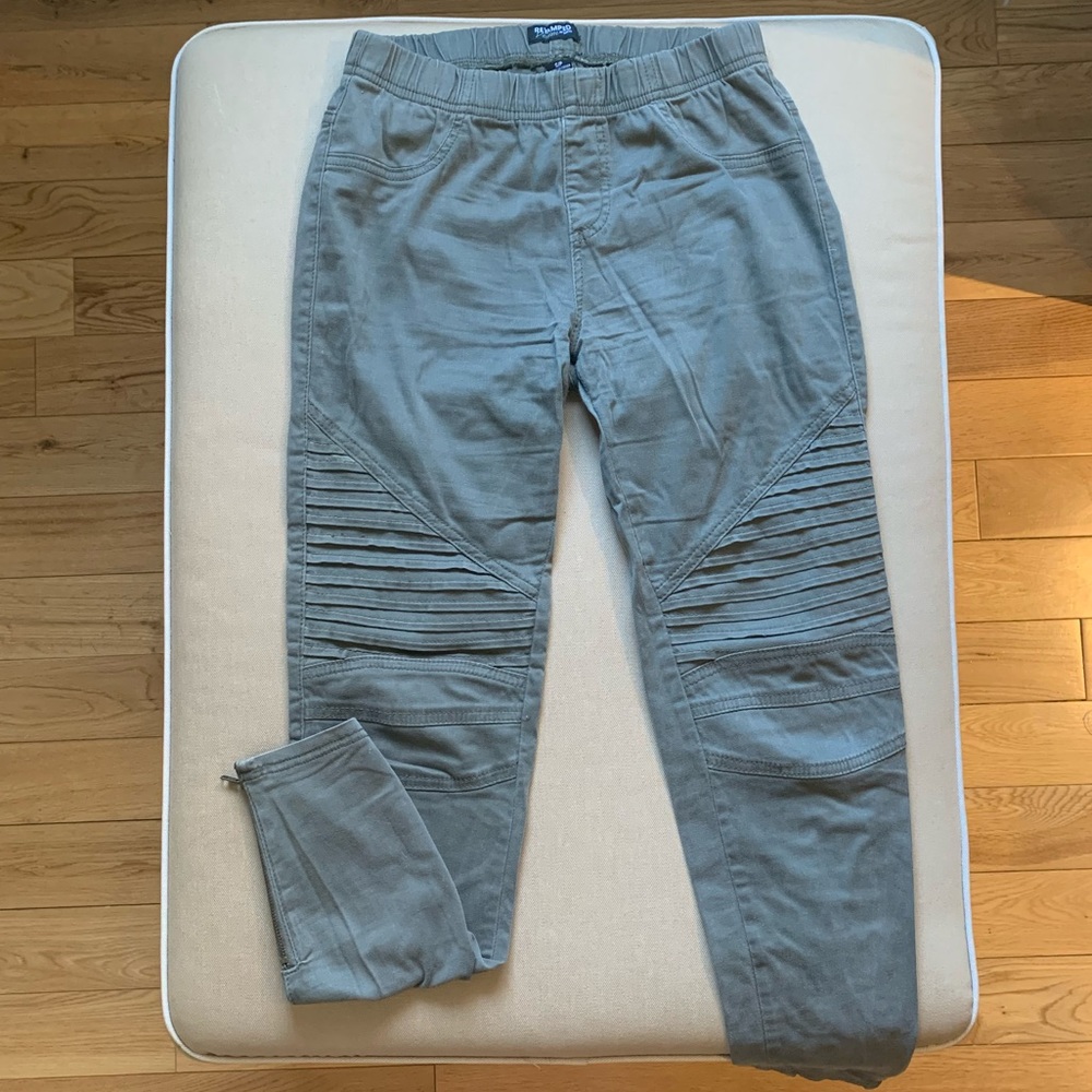 Khaki pants